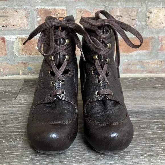 Chie Mihara - Picture 3 of 17